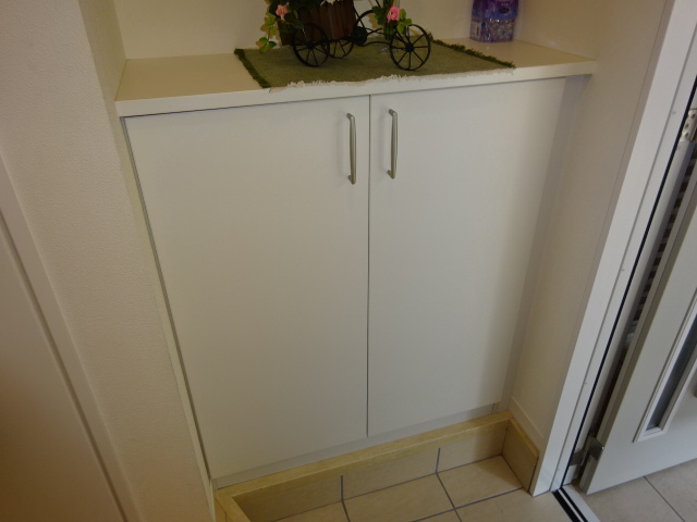 玄関　シューズボックス