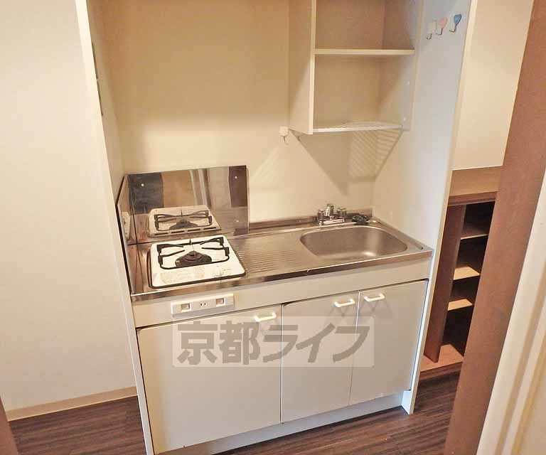 キッチン　一人暮らしにちょうどいいサイズ