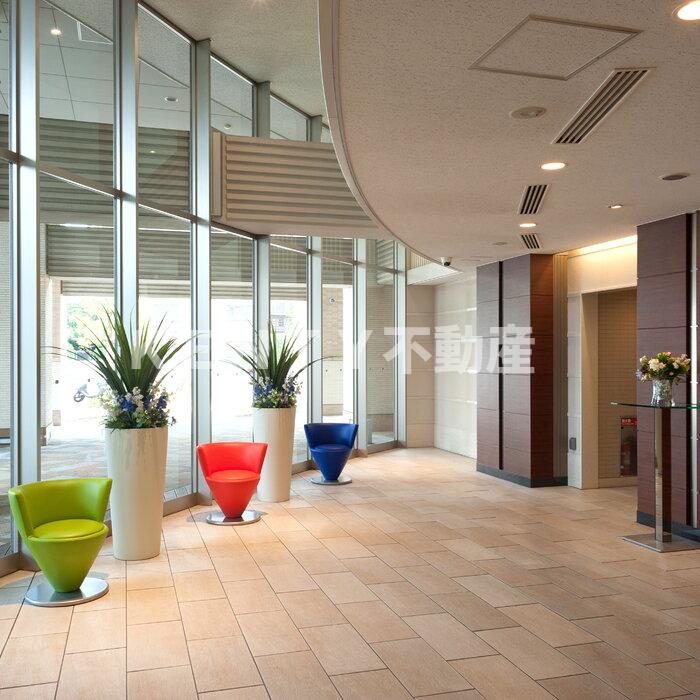 ロビー　落ち着いたロビーです