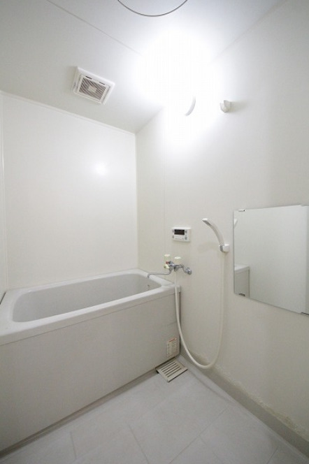 バス・シャワールーム　風呂