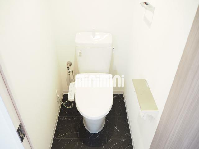 トイレ　ウォシュレット付いてます！