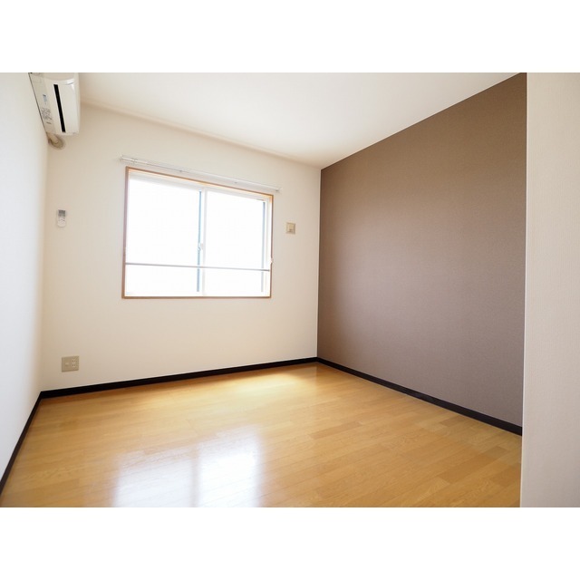 その他部屋・スペース　※参考。写真は３０３号同タイプ。