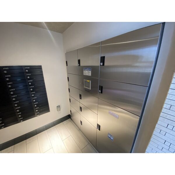 玄関　（宅配ＢＯＸ等）