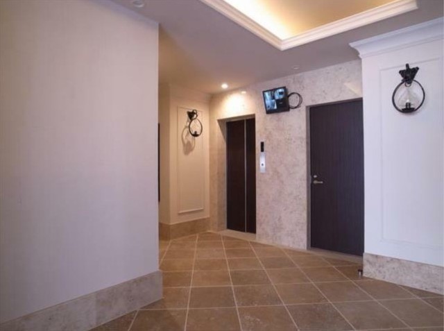 エントランス　エントランス