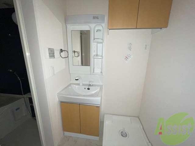 洗面設備　独立洗面台が付いていました。朝の身支度の味方ですね