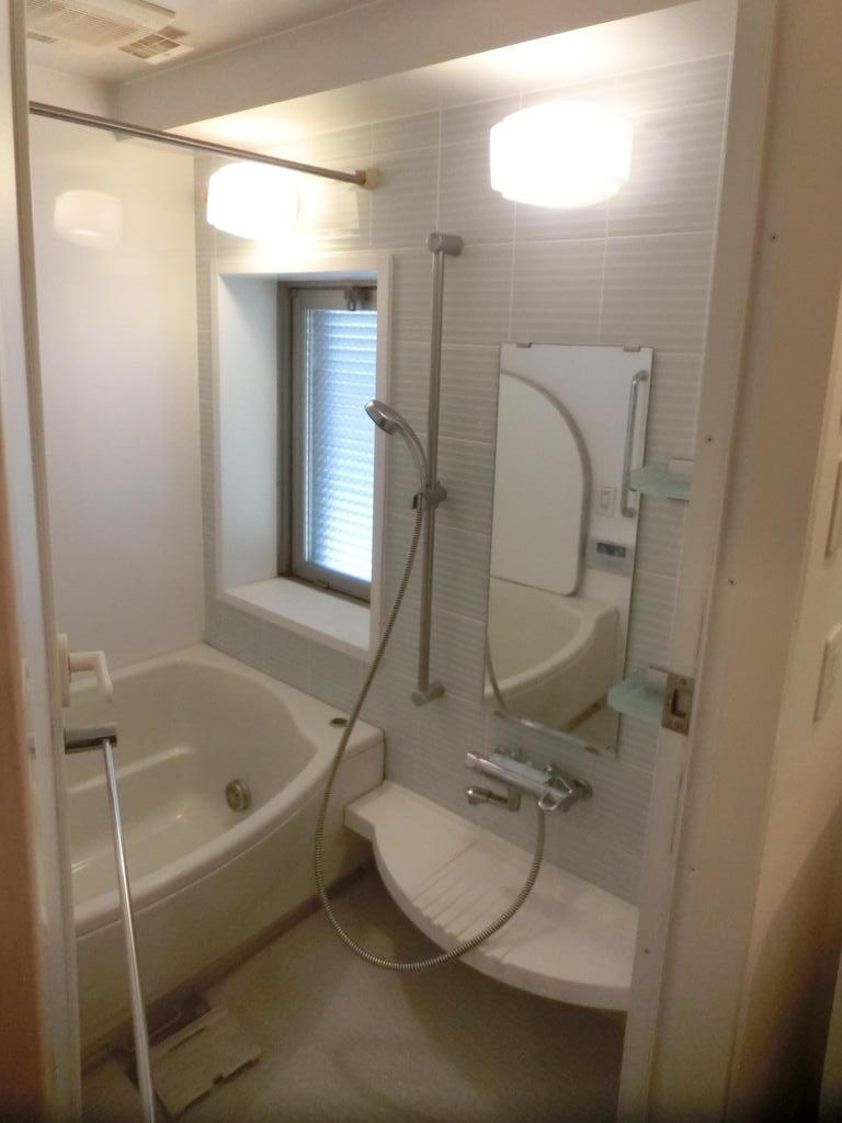 バス・シャワールーム　追炊きと浴室乾燥ついてます