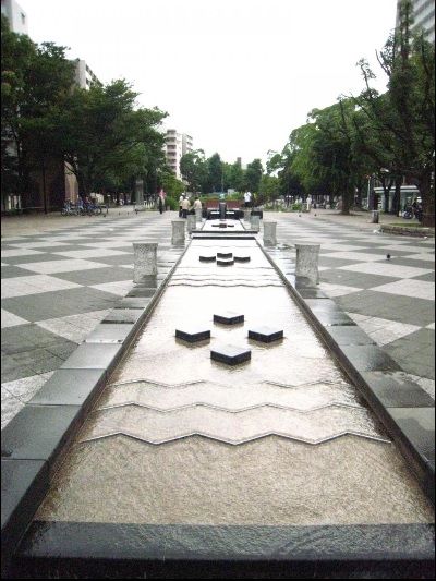 公園　大通り公園（公園）まで275m