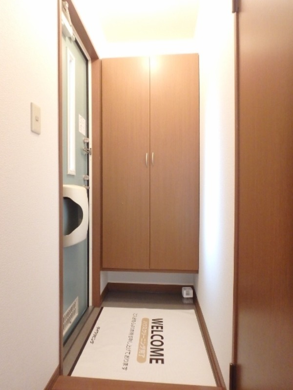 玄関　図面と現状に相違がある場合には現状を優先