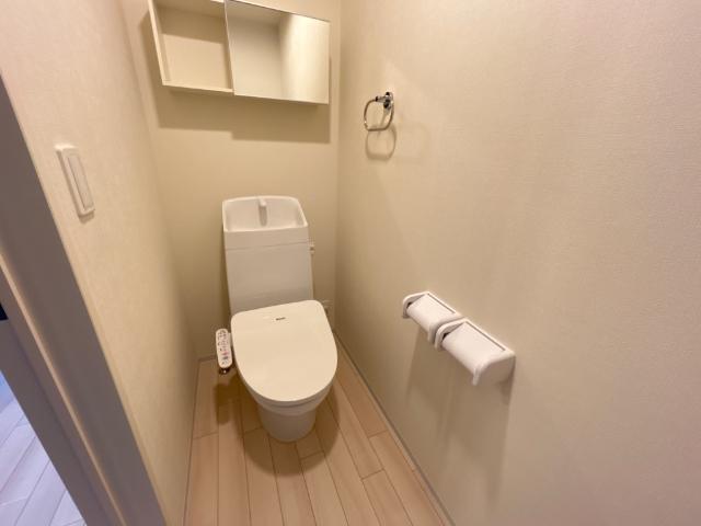 トイレ　トイレ