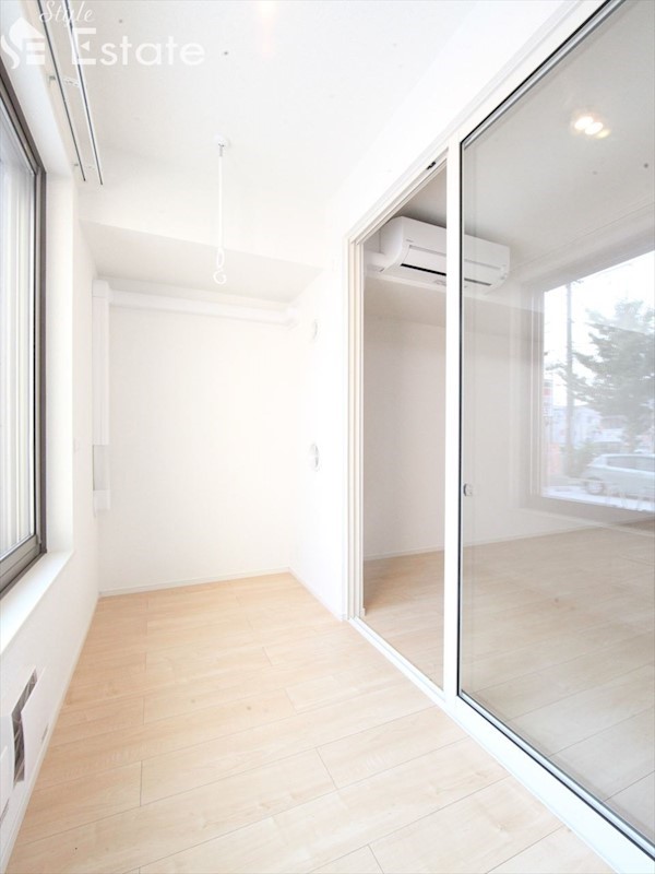 バルコニー　バルコニー