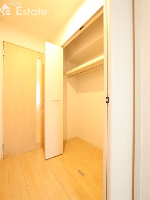 収納　クローゼット