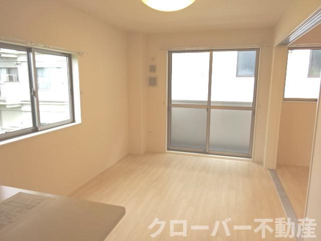 居室・リビング　リビング