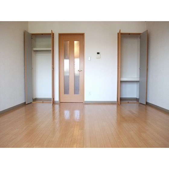 収納　※別号室の写真です