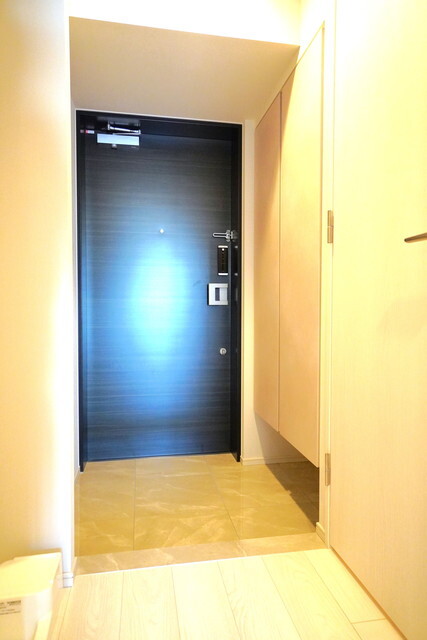 玄関　※写真は同タイプ住戸です。