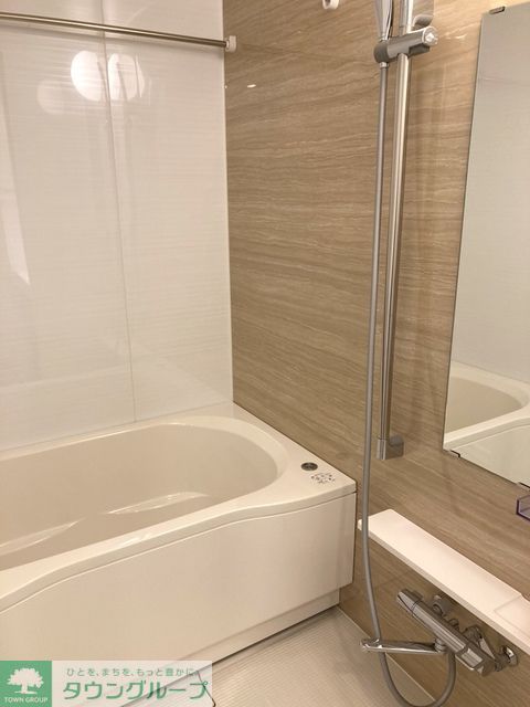 バス・シャワールーム　※写真は同タイプ住戸です。