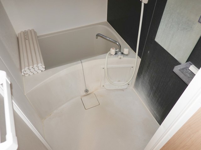 バス・シャワールーム　別部屋同タイプ