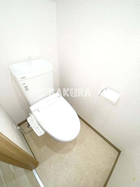 トイレ　嬉しい温水洗浄便座♪