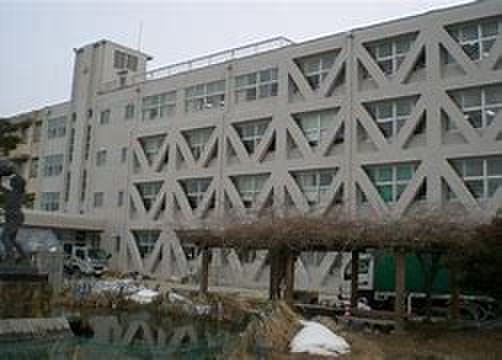 中学校　松陽中学校（中学校）まで1300m