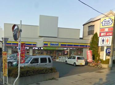 コンビニ　ミニストップ 荒川1丁目店（コンビニ）まで435m
