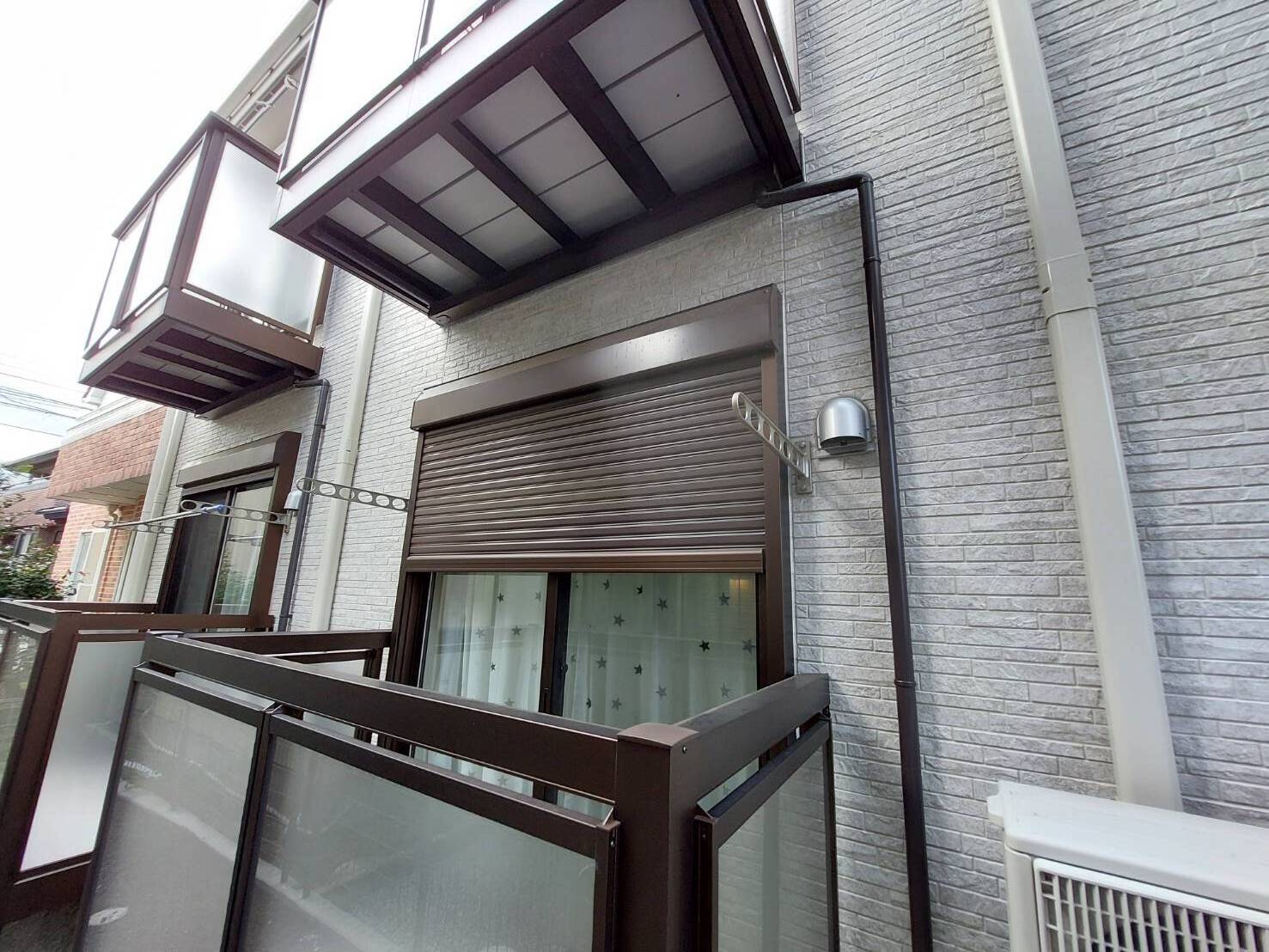 その他　窓にはシャッターが付いています！