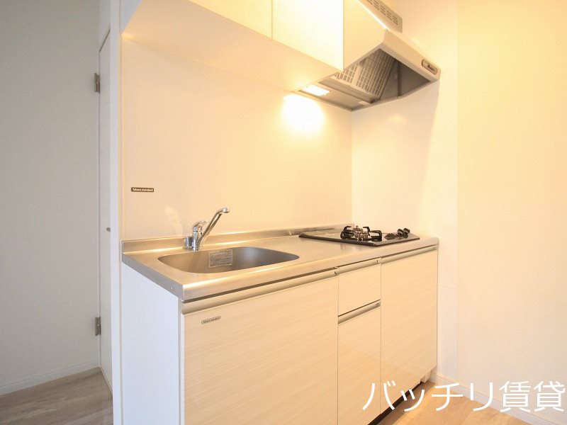 キッチン　同型タイプの為、現状を優先いたします。