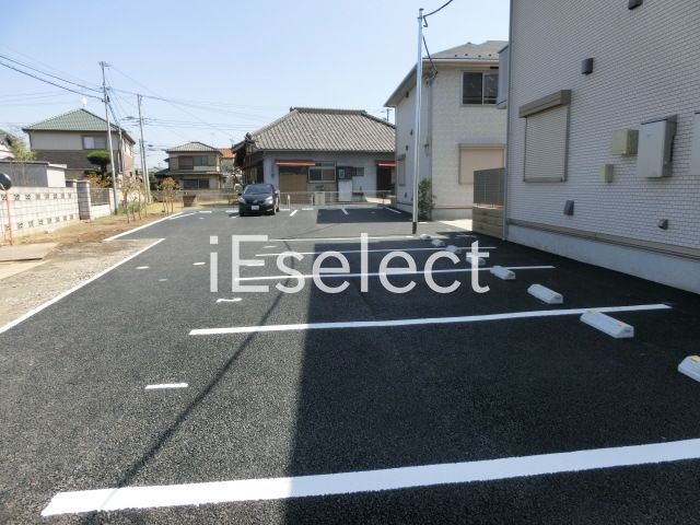 駐車場　敷地内駐車場ございます