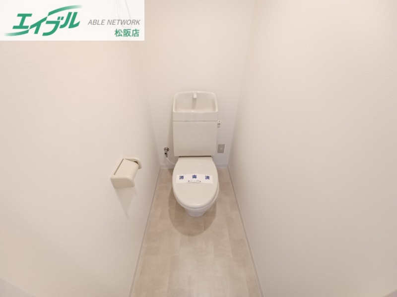 トイレ　同型参考写真