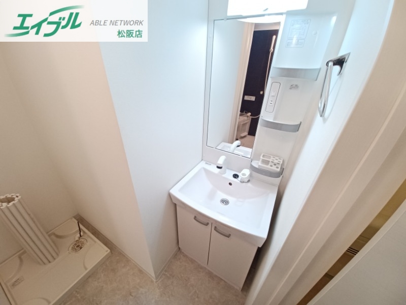 洗面設備　同型参考写真