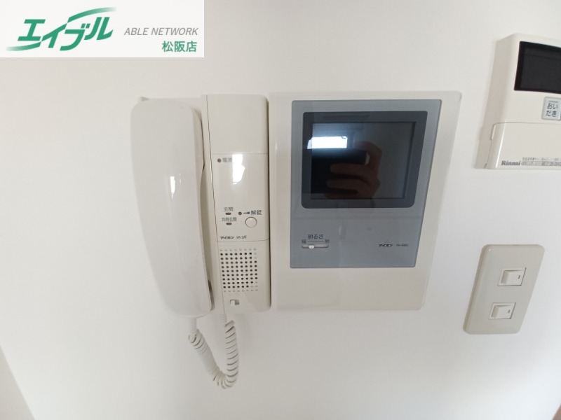 セキュリティ　同型参考写真