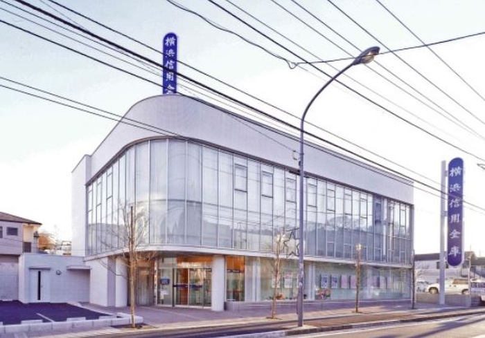 銀行　横浜信用金庫馬場支店（銀行）まで285m