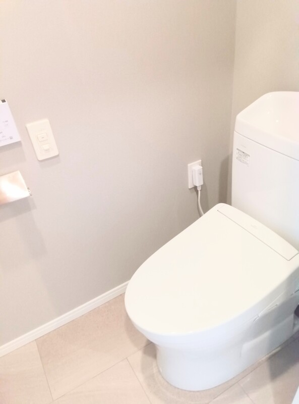 トイレ　トイレ