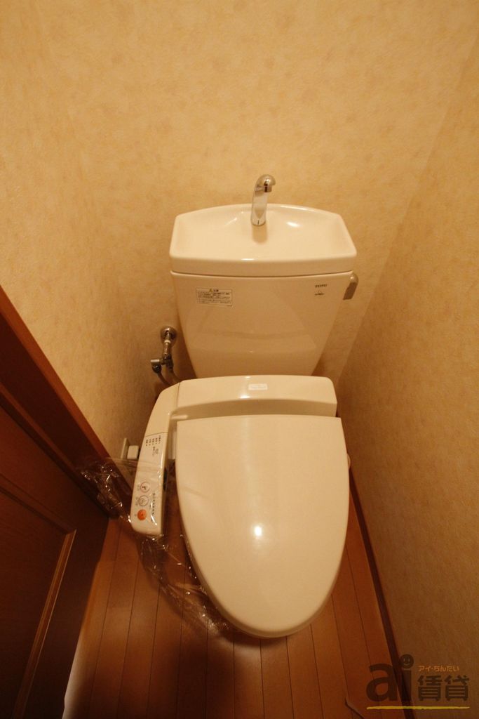 トイレ　※同仕様写真です