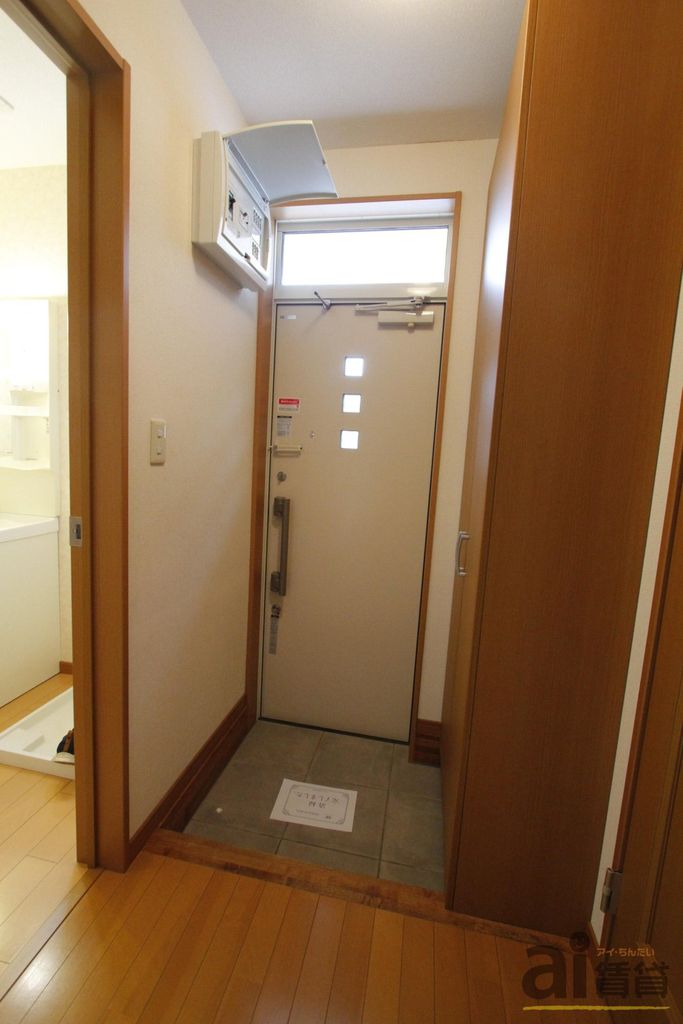 玄関　※同仕様写真です