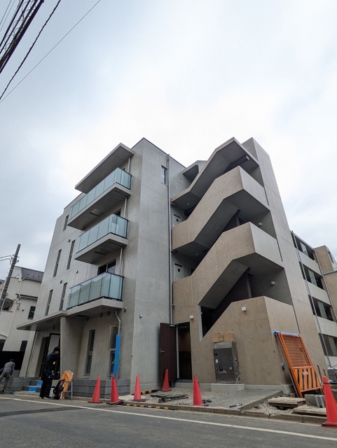 建物外観　◇大切なペットと一緒に暮らせる新築物件です◇