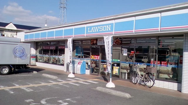 コンビニ　ローソン枚方大峰元町二丁目店（コンビニ）まで670m