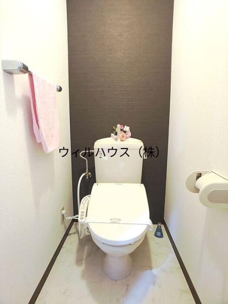 トイレ　ウォシュレット付きです！