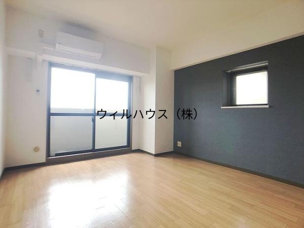 居室・リビング　フローリング！