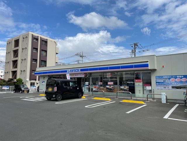 コンビニ　ローソン（コンビニ）まで290m