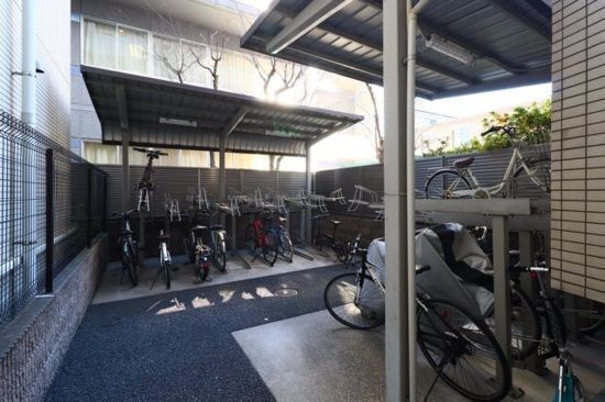 駐車場　駐輪場