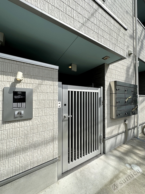 エントランス　オートロック完備で部外者シャットアウト♪♪