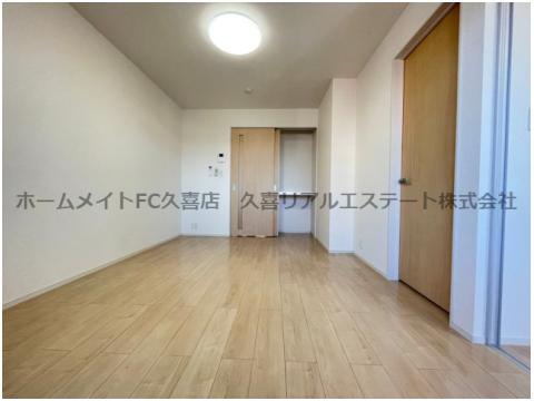 居室・リビング　同建物別号室