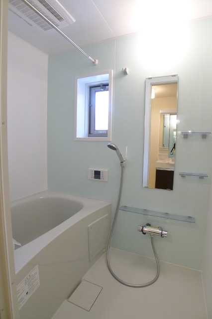 バス・シャワールーム　浴室乾燥機・追い焚き