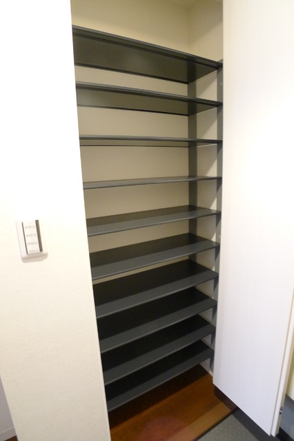 玄関　シューズボックス