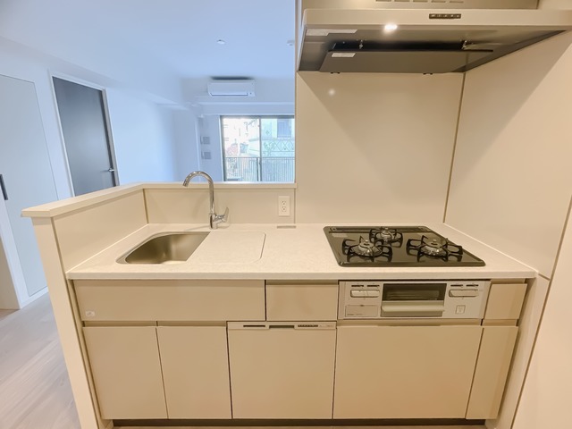 キッチン　※写真は同タイプ住戸です。