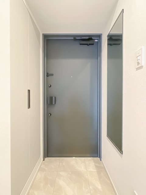玄関　※写真は同タイプ住戸です。