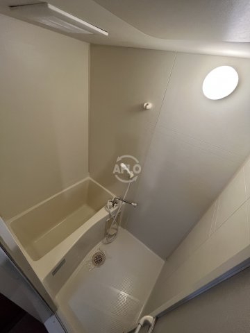 バス・シャワールーム　エスリード難波駅前　浴室