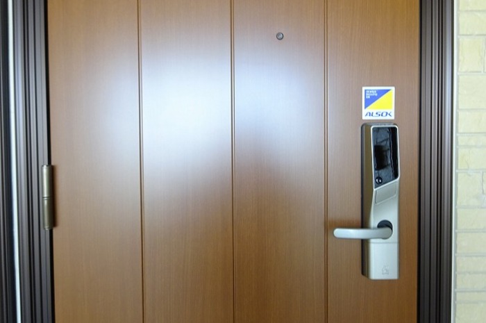 玄関　明るい玄関です