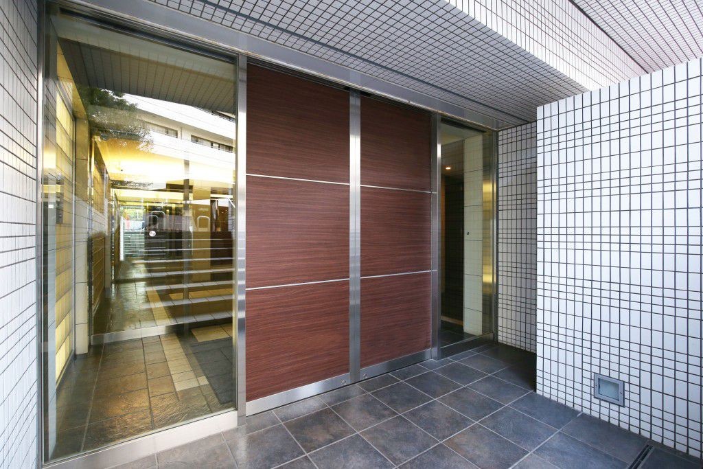 コンビニ　ローソンオリックス赤坂2丁目ビル店（コンビニ）まで194m