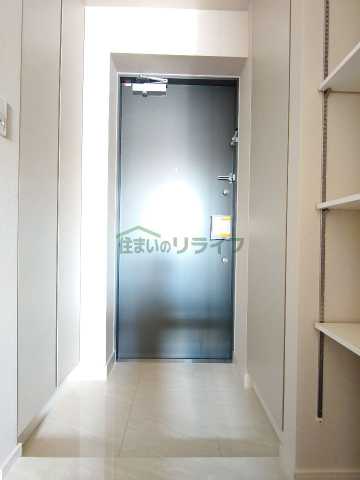 玄関　ルジェンテ・バリュ上野根岸