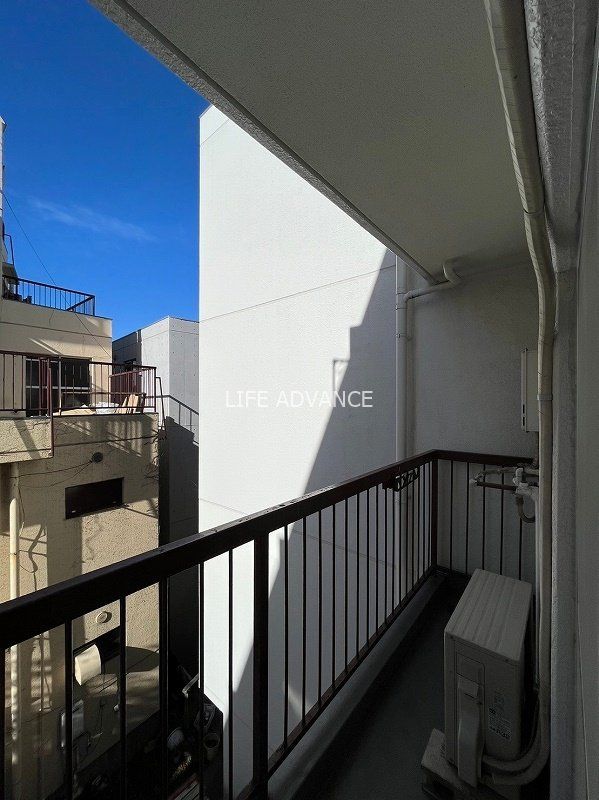 バルコニー　バルコニー